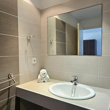 Dolce & B1 Avec Piscine Et Terrasse Apartament