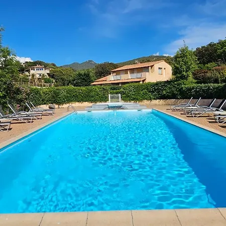 Dolce & B1 Avec Piscine Et Terrasse *